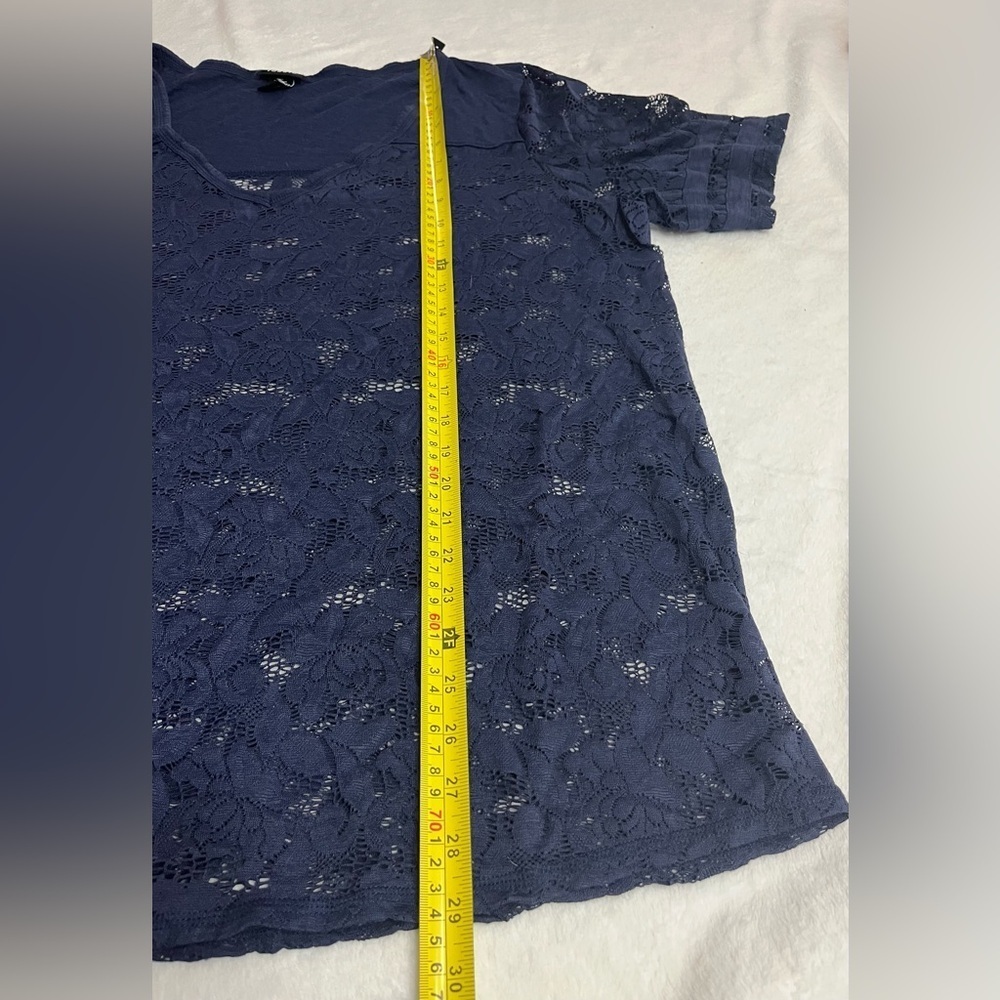 Torrid size 3 (3x) navy blue lace all over short sleeve blouse - Picture 3 of 6